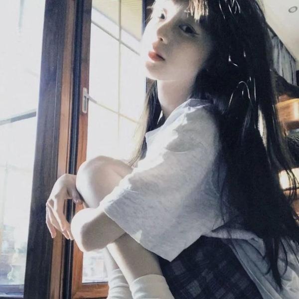 妮可·拜耳：大码怪美人